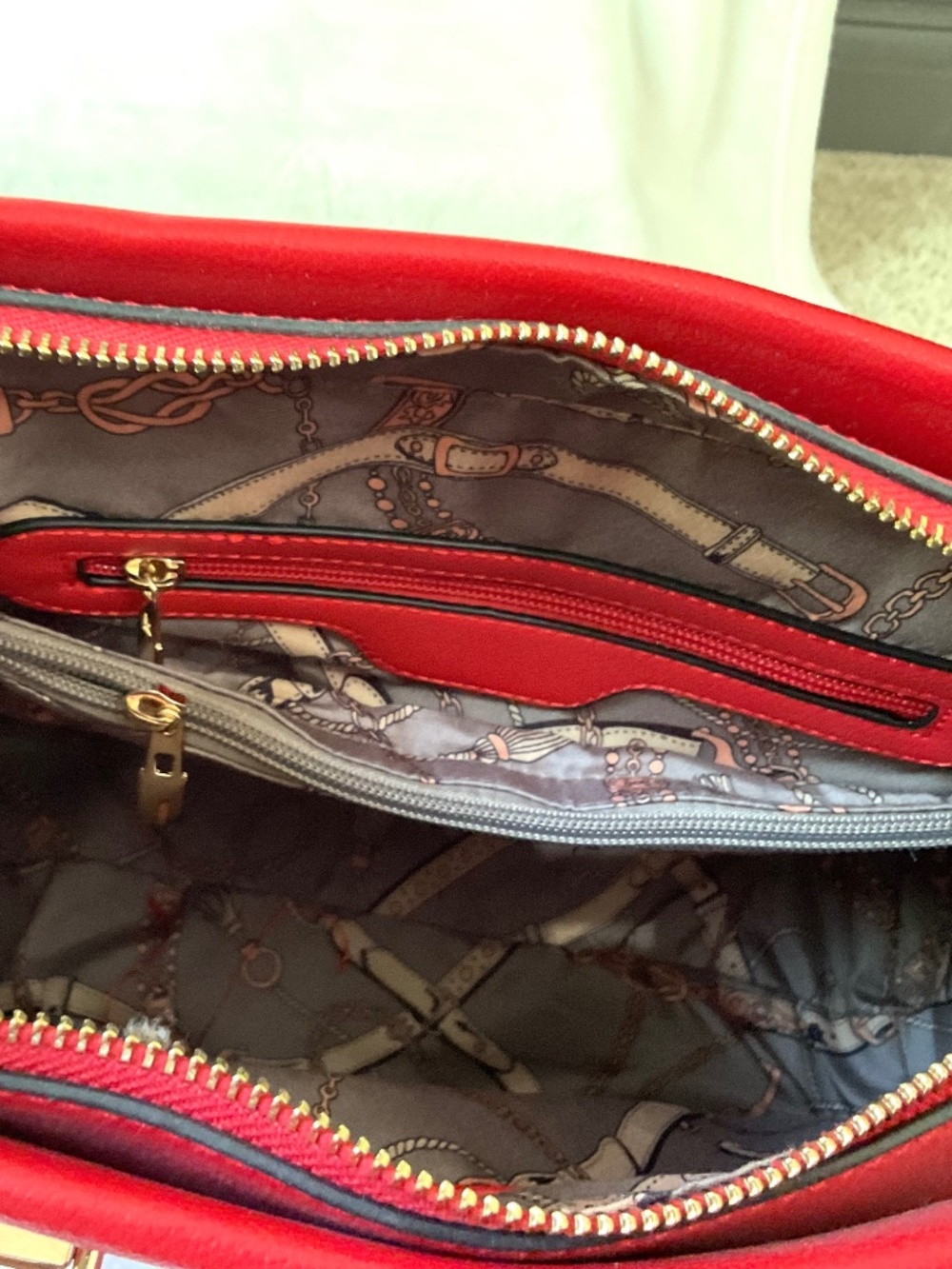 Red Structured Tote Bag Set Faux Leather Top Handle Crossbody Strap & Wallet - Picture 4 of 13
